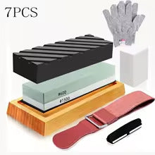 Ensemble d'aiguiseurs couteau professionnels de sept pièces comprenant une pierre #600, une pierre #1500, une base en bambou, un gant de protection, un bloc de lissage, une bande de cuir et un support pour angles.