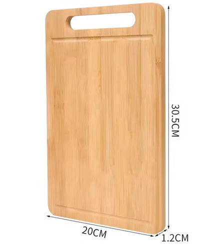 Planche à découper BambouCut de taille moyenne montrant les grandeurs approximatives